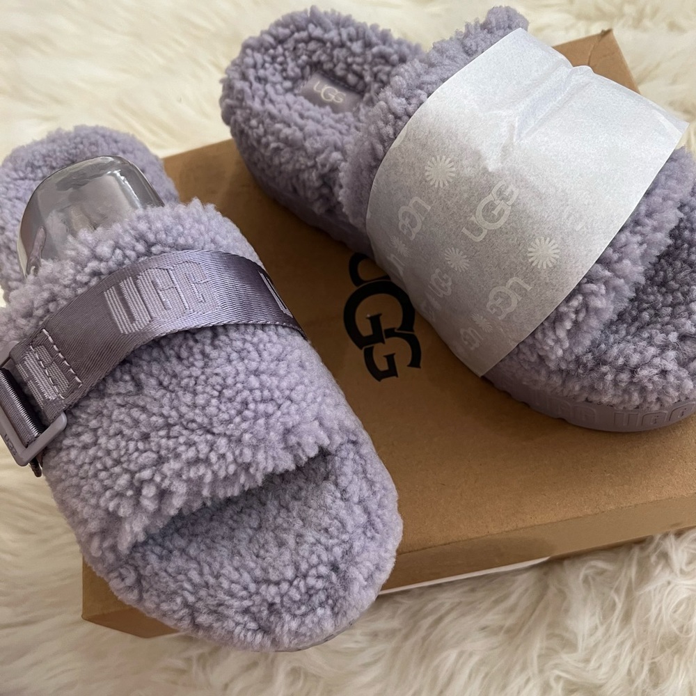 Brand new ugg platform slippers
